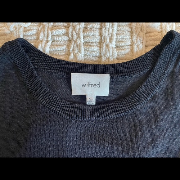 Aritzia Wilfred Top, size XS - Picture 4 of 6
